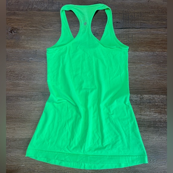 Cute Lululemon Green Tank Top - Picture 2 of 4